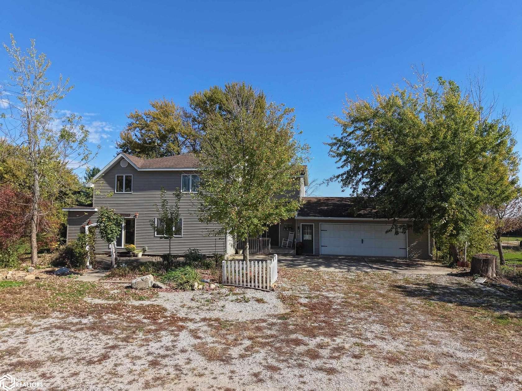 8.47 Acres of Land with Home for Sale in Geneva, Iowa