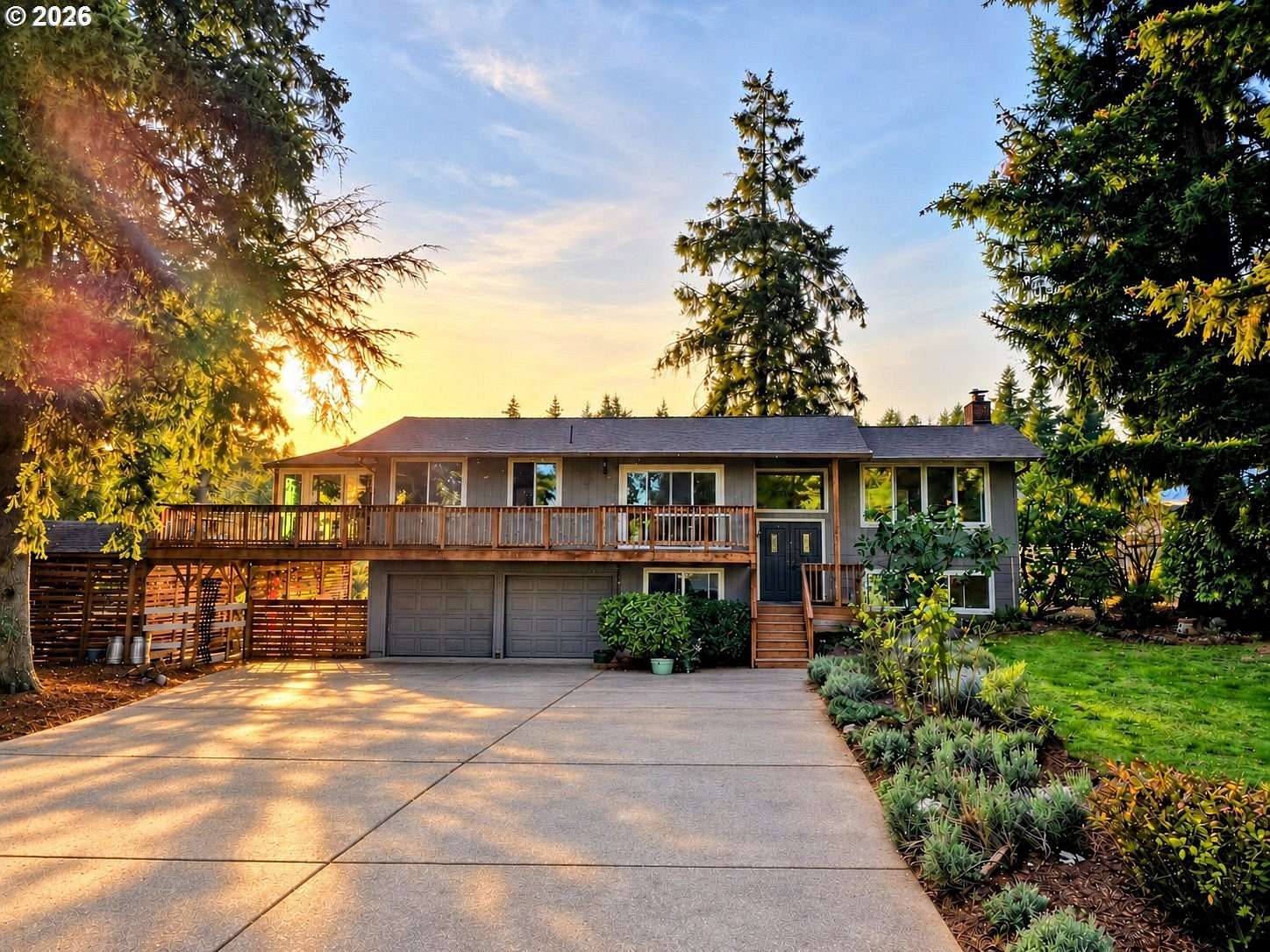 1.5 Acres of Land with Home for Sale in Oregon City, Oregon