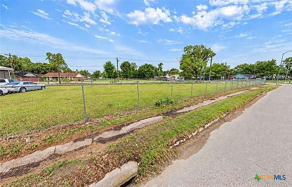 0.34 Acres of Commercial Land for Sale in Houston, Texas