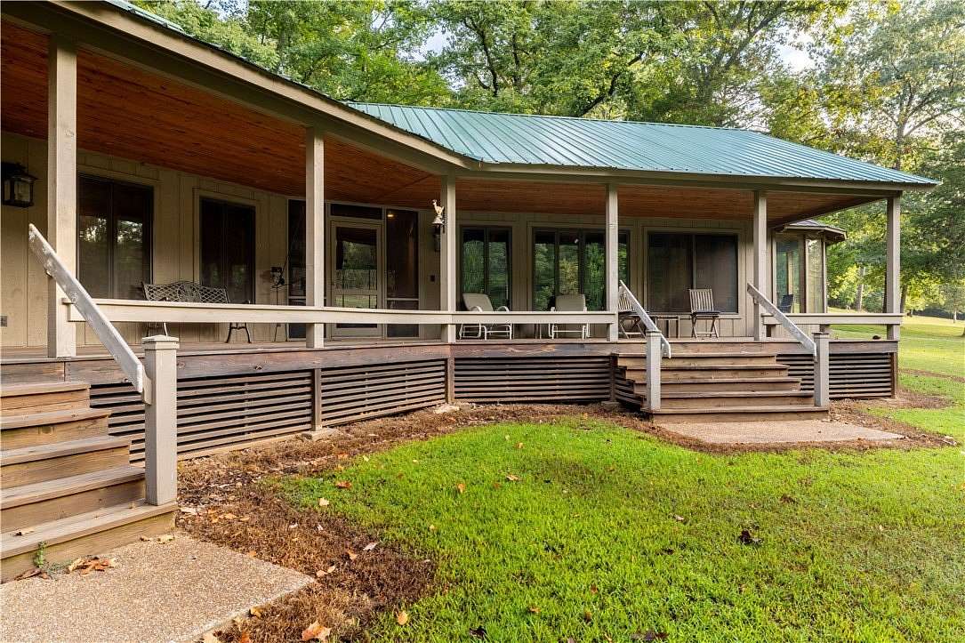 60 Acres of Recreational Land with Home for Sale in Yellville, Arkansas