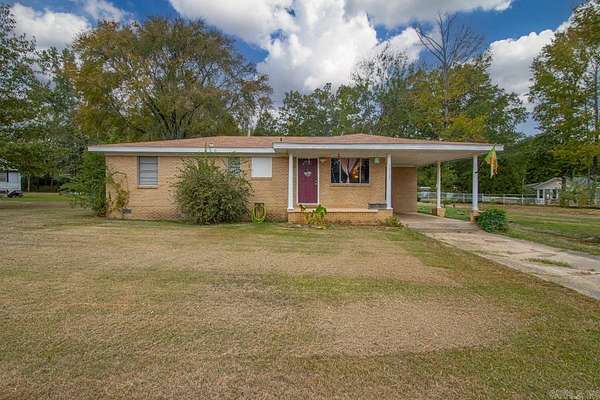 2 Acres of Land with Home for Sale in North Little Rock, Arkansas