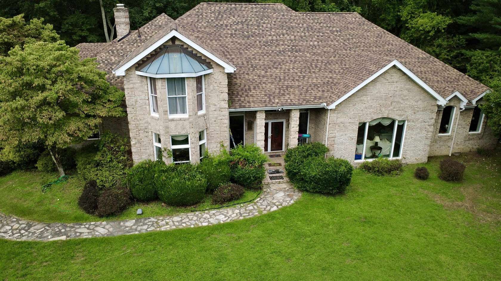 2.83 Acres of Land with Home for Sale in Charleston, West Virginia