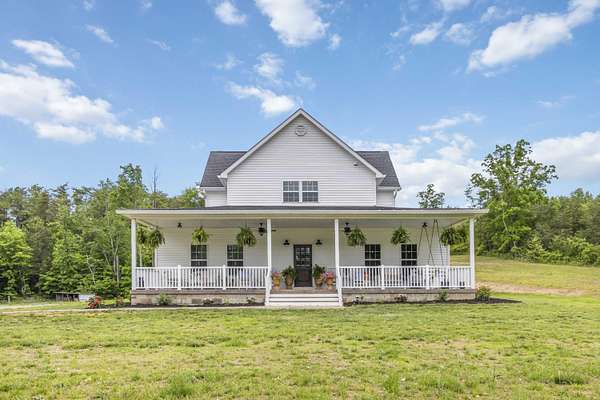6 Acres of Land with Home for Sale in East Bernstadt, Kentucky