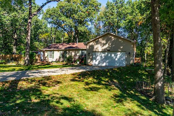 1.52 Acres of Land with Home for Sale in Auburn Hills, Michigan