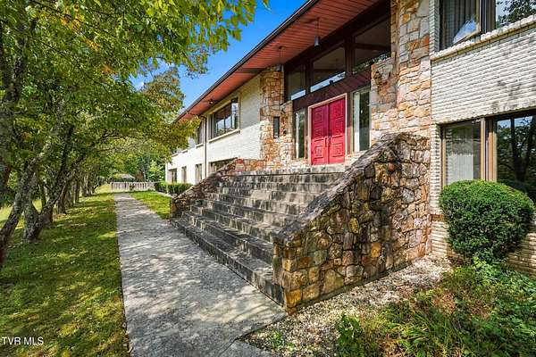 75 Acres of Land with Home for Sale in Pennington Gap, Virginia
