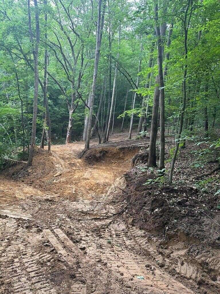 2 Acres of Residential Land for Sale in Oak Hill, West Virginia