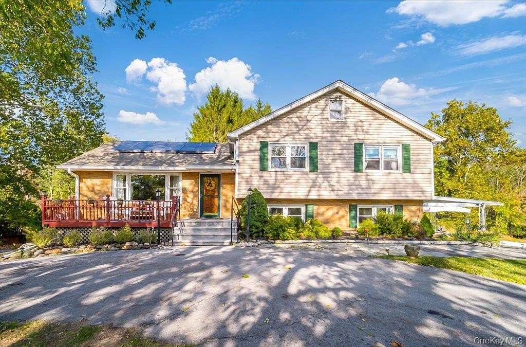 8.3 Acres of Land with Home for Sale in Warwick, New York