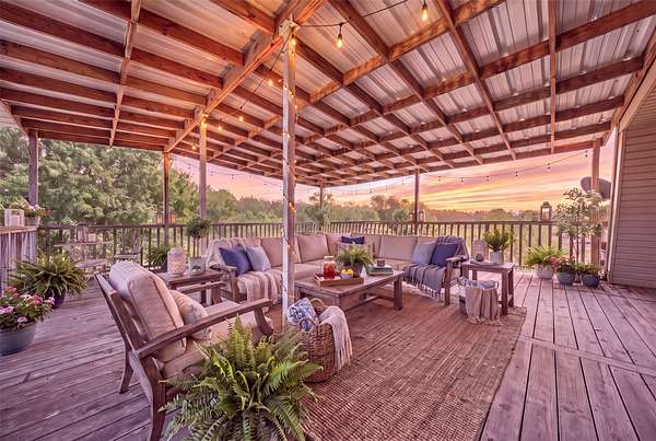 26 Acres of Agricultural Land with Home for Sale in Corsicana, Texas