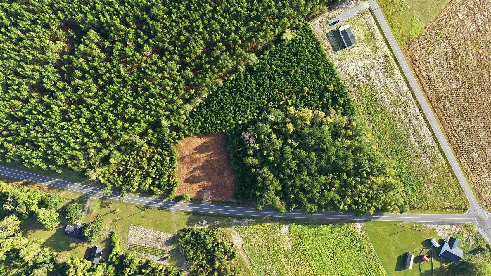 4.6 Acres of Land for Sale in Mullins, South Carolina