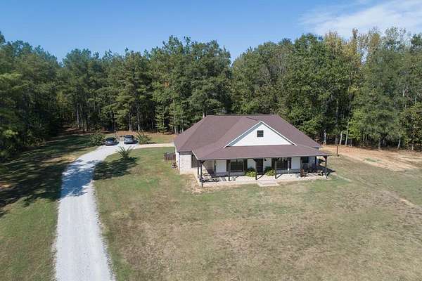 37.5 Acres of Land with Home for Sale in Pontotoc, Mississippi