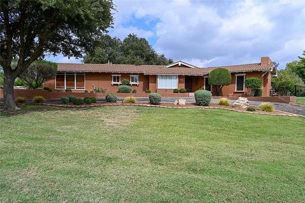 1.5 Acres of Land with Home for Sale in Abilene, Texas