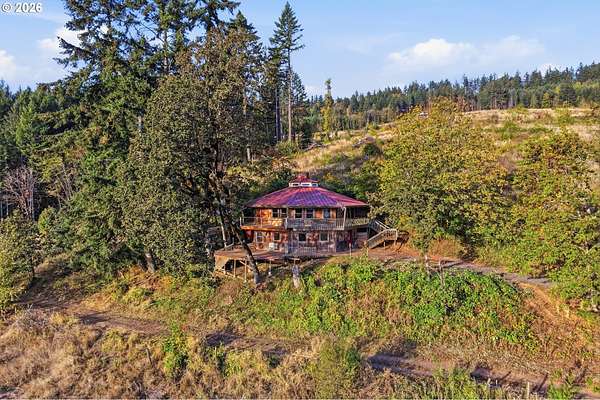 20 Acres of Agricultural Land with Home for Sale in Newberg, Oregon
