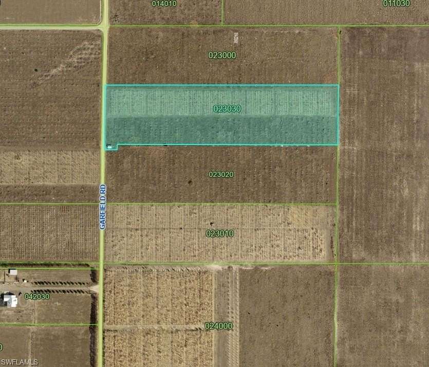10 Acres of Agricultural Land for Sale in Fort Meade, Florida