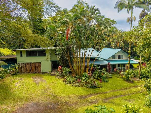 10.4 Acres of Land with Home for Sale in Kurtistown, Hawaii