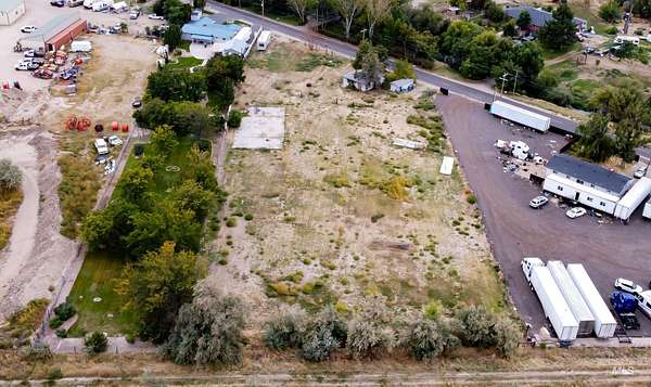 2 Acres of Commercial Land for Sale in Caldwell, Idaho