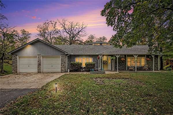 6 Acres of Land with Home for Sale in Independence, Missouri