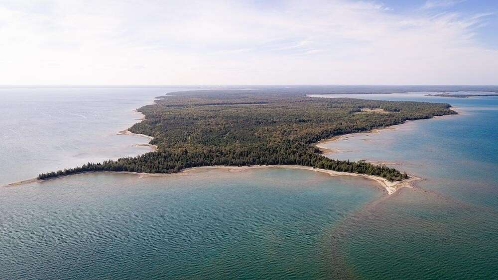 992 Acres of Recreational Land with Home for Sale in Alpena, Michigan