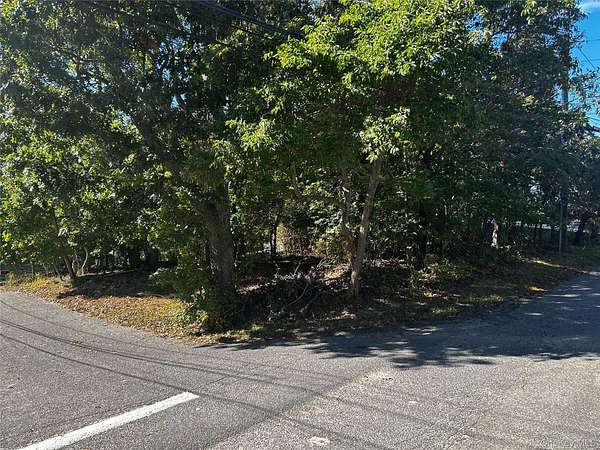 0.22 Acres of Residential Land for Sale in Wading River, New York
