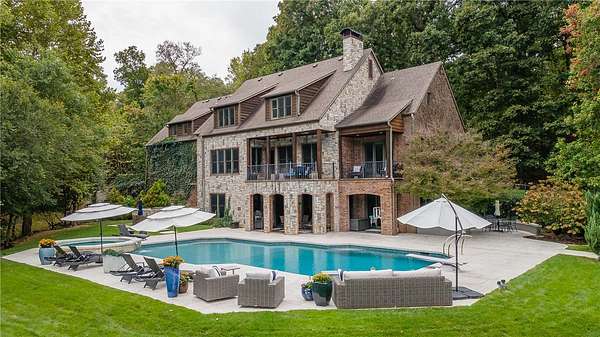 4.39 Acres of Land with Home for Sale in Fayetteville, Arkansas