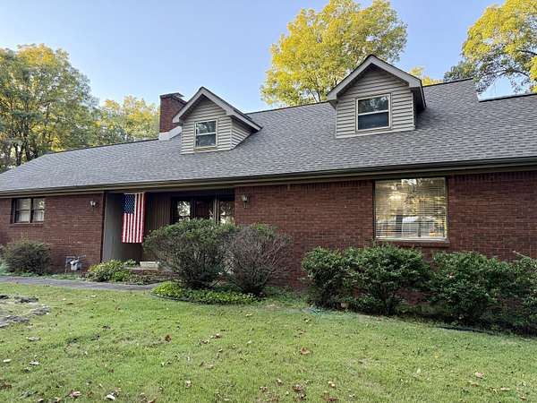 5 Acres of Land with Home for Sale in Paducah, Kentucky