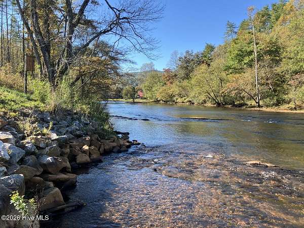 1 Acre of Residential Land for Sale in Hayesville, North Carolina