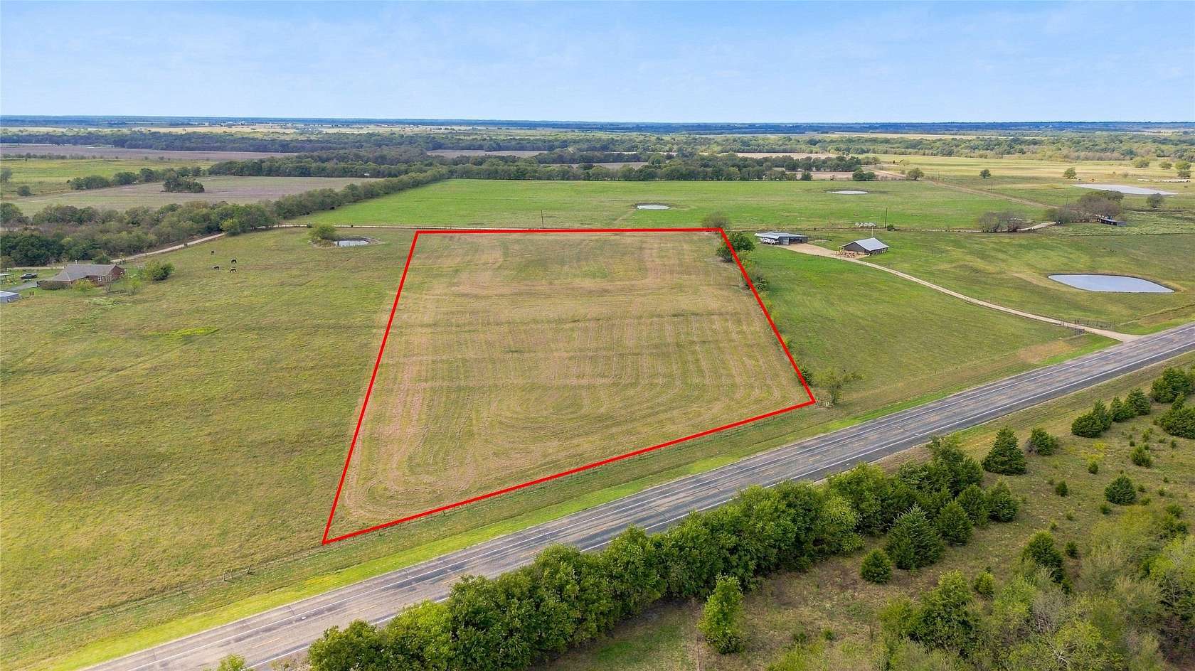 12 Acres of Land for Sale in Wolfe City, Texas