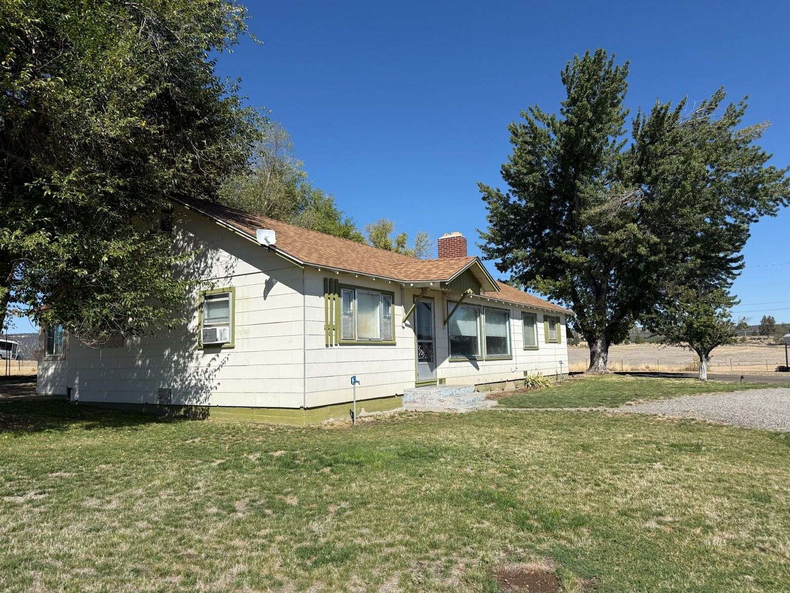 5.87 Acres of Land with Home for Sale in Alturas, California
