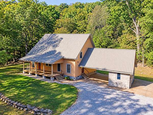 17 Acres of Land with Home for Auction in Arrington, Tennessee