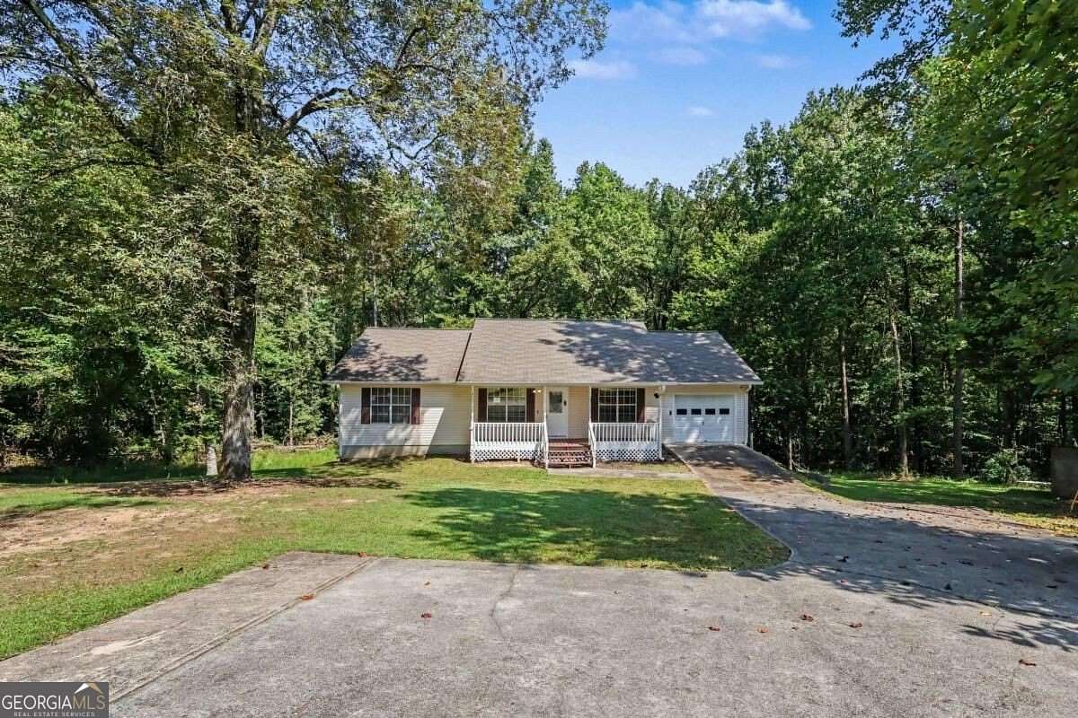 6.4 Acres of Land with Home for Sale in Winston, Georgia