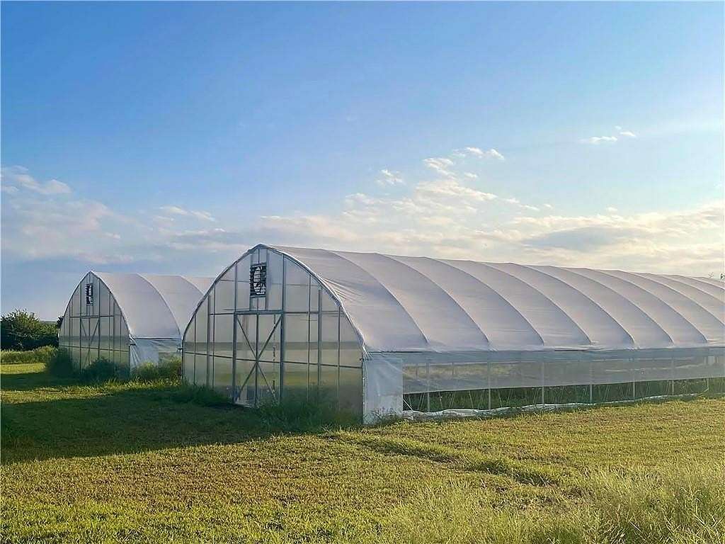 11.3 Acres of Land for Sale in Easton, Kansas