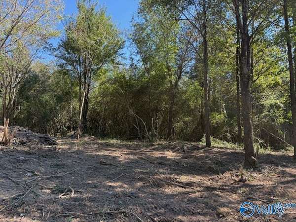 1.5 Acres of Land for Sale in Vinemont, Alabama