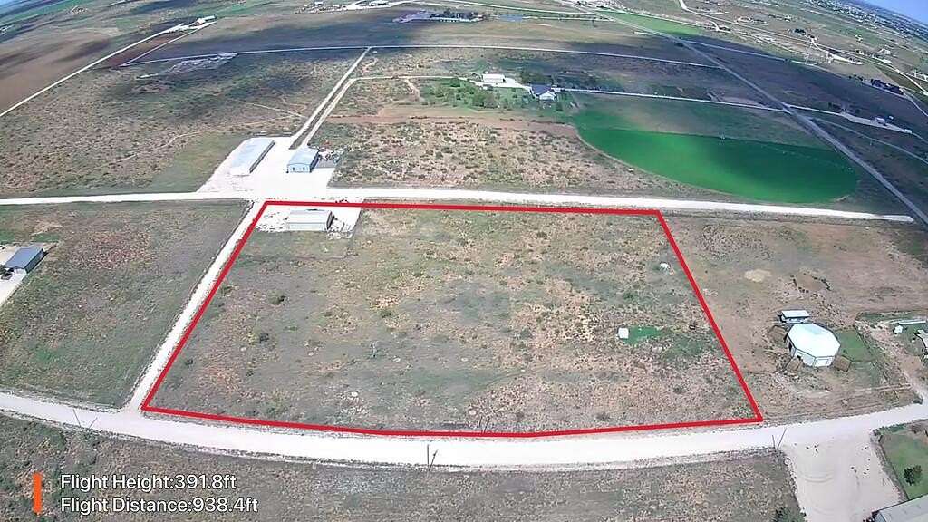 7.48 Acres of Improved Residential Land for Sale in Seminole, Texas