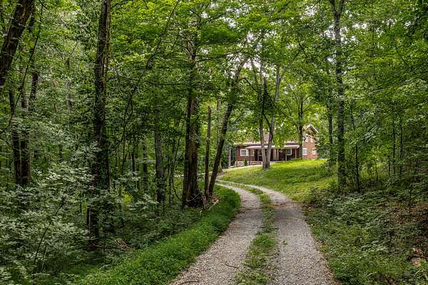 5 Acres of Land with Home for Sale in Springfield, Tennessee