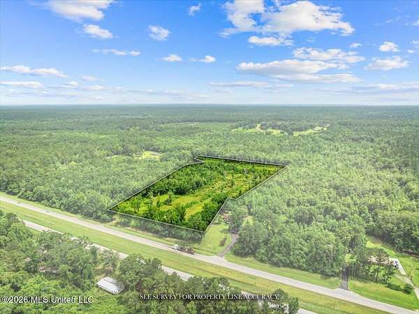 17 Acres of Mixed-Use Land for Sale in New Augusta, Mississippi