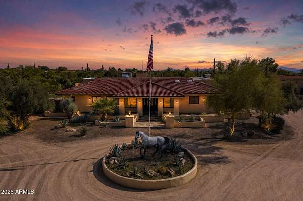 4 Acres of Land with Home for Sale in Scottsdale, Arizona