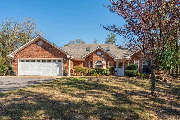 3.8 Acres of Land with Home for Sale in Hot Springs, Arkansas