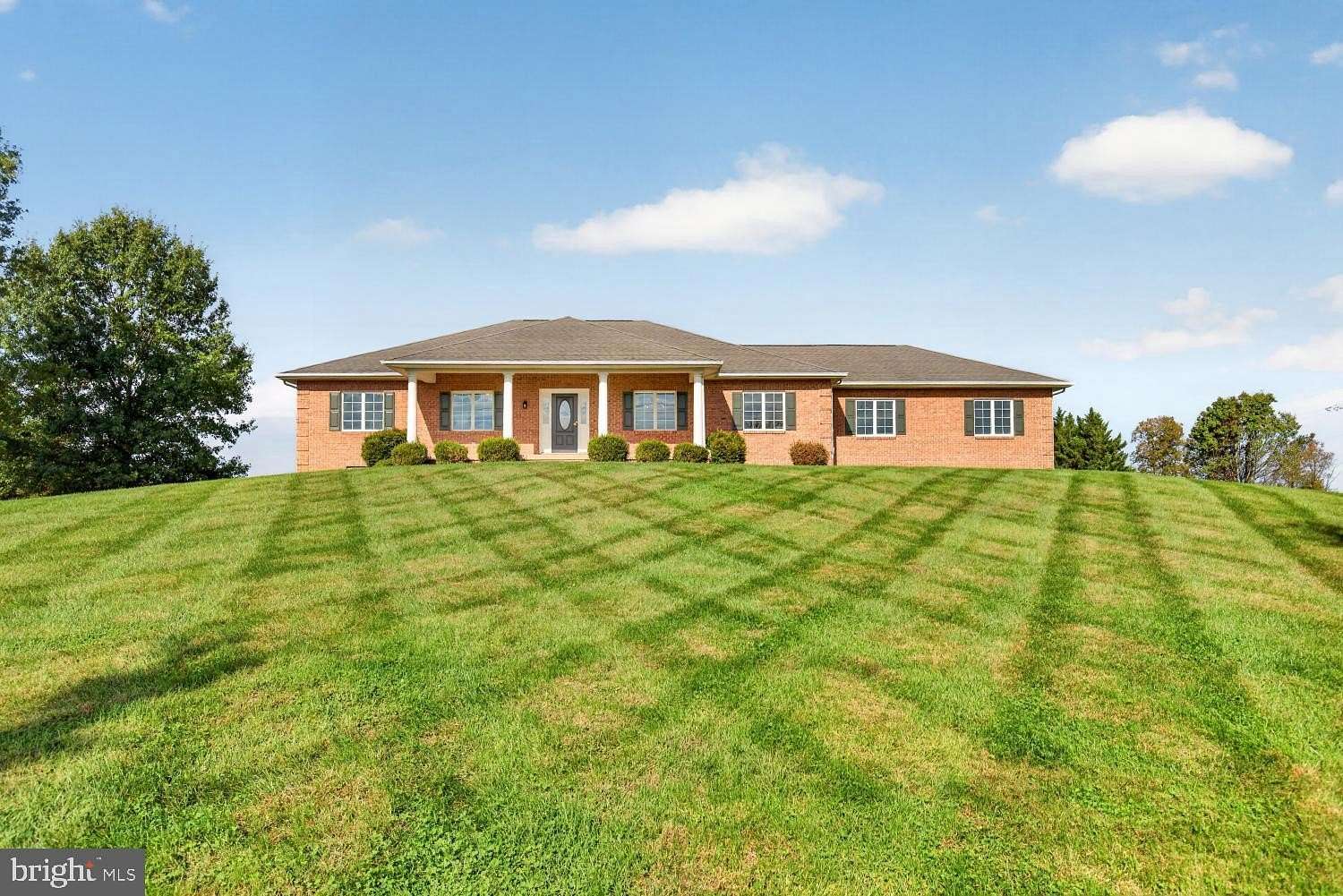5.57 Acres of Land with Home for Sale in Hamilton, Virginia