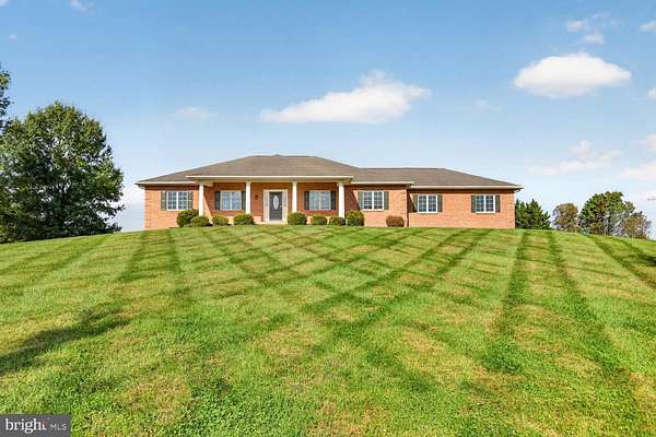 5.57 Acres of Land with Home for Sale in Hamilton, Virginia