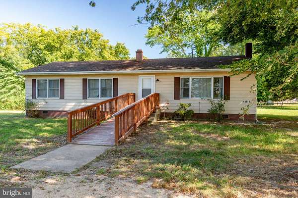 1.5 Acres of Land with Home for Lease in Hollywood, Maryland