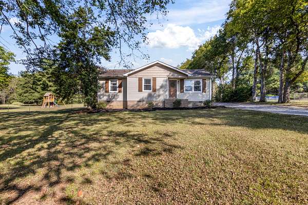 1.7 Acres of Land with Home for Sale in Christiana, Tennessee