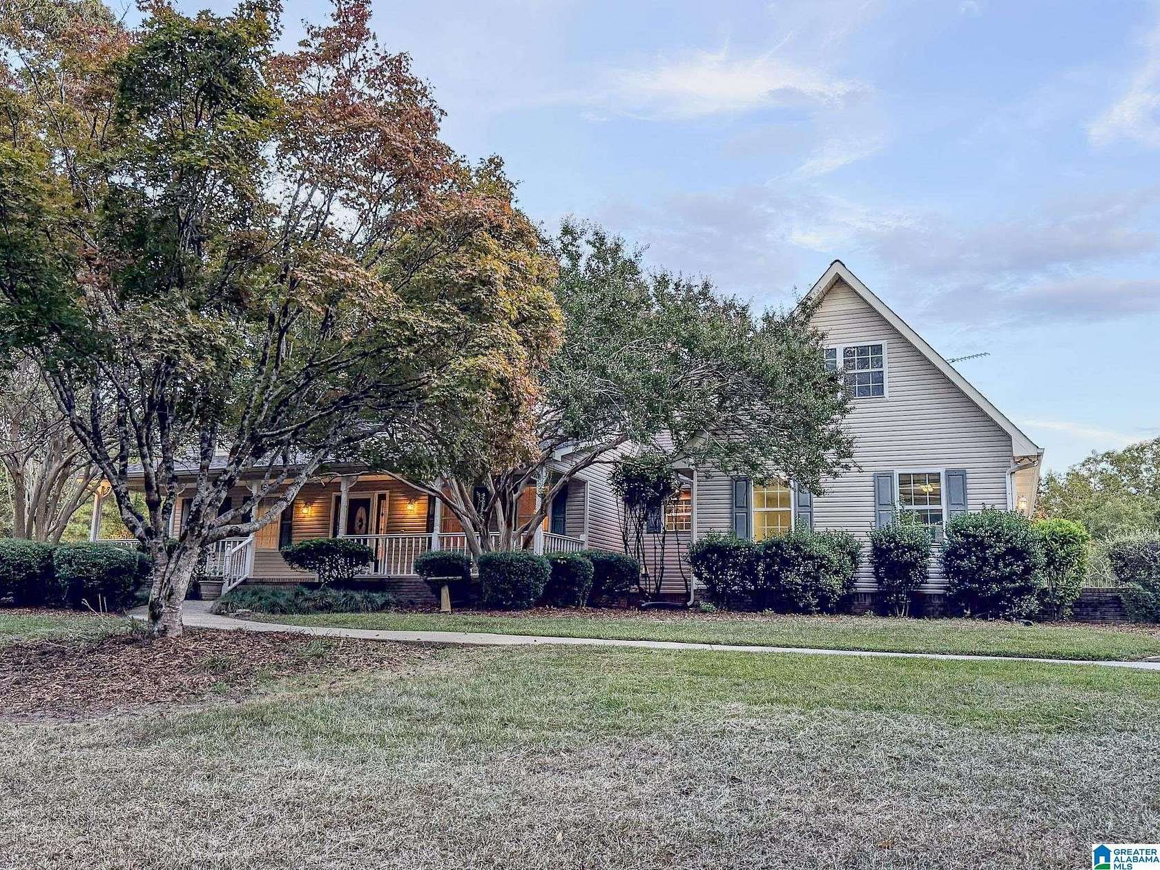 25 Acres of Land with Home for Sale in Ohatchee, Alabama