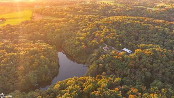 40 Acres of Recreational Land with Home for Sale in Bloomfield, Iowa