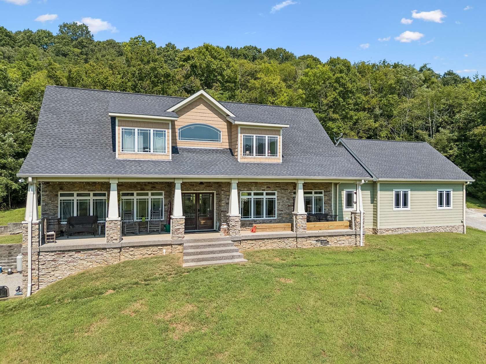 4 Acres of Land with Home for Auction in Franklin, Tennessee