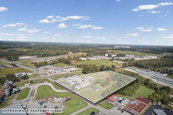 4.33 Acres of Improved Commercial Land for Sale in Manchester, Tennessee