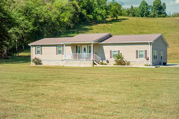 1.76 Acres of Land with Home for Sale in Shelbyville, Tennessee