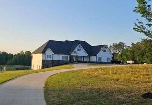 16 Acres of Land with Home for Sale in Social Circle, Georgia