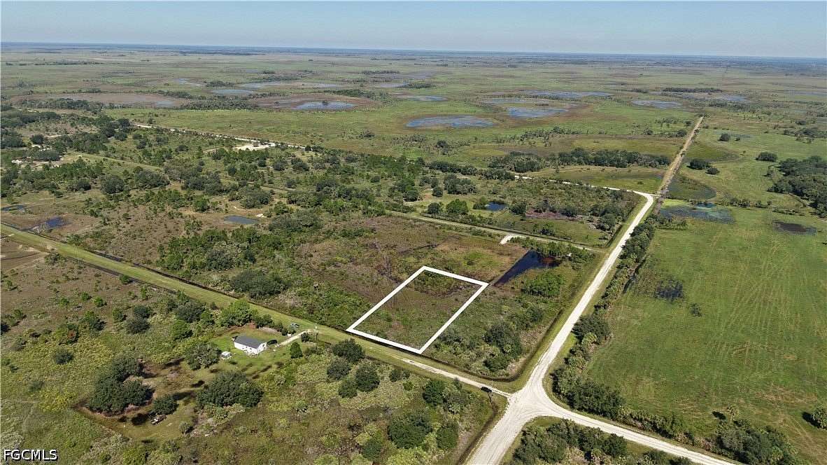 1.25 Acres of Residential Land for Sale in Okeechobee, Florida