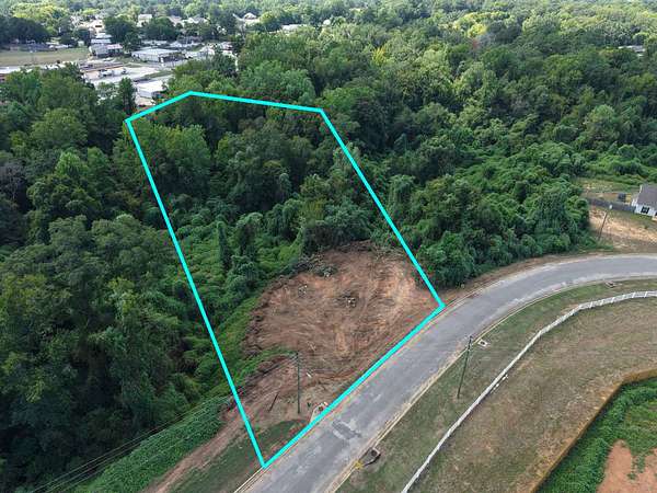 3.9 Acres of Residential Land for Sale in Moundville, Alabama