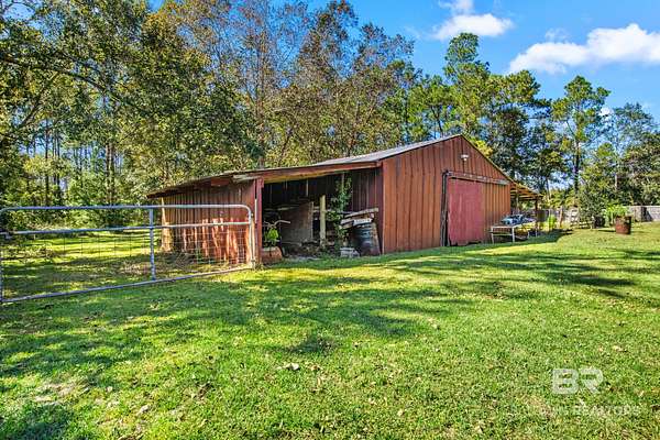 1 Acre of Residential Land for Sale in Elberta, Alabama