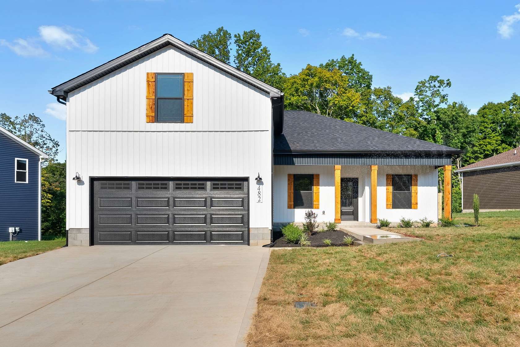 5.5 Acres of Land with Home for Sale in Dover, Tennessee